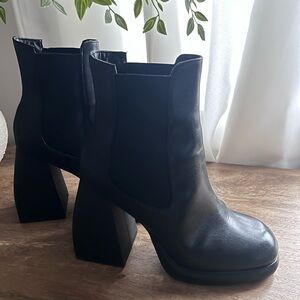 Black Women's Ankle Boots